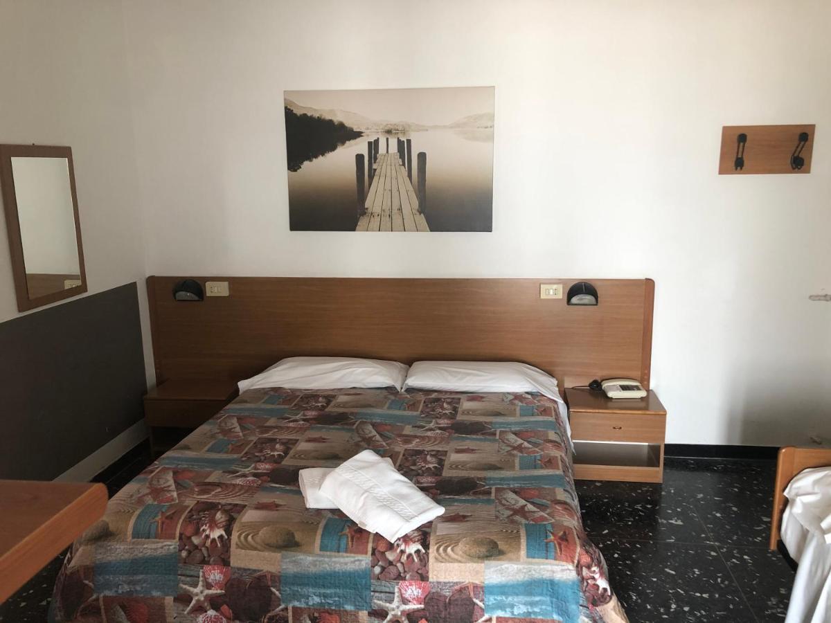 Hotel Miramare Savona Ngoại thất bức ảnh