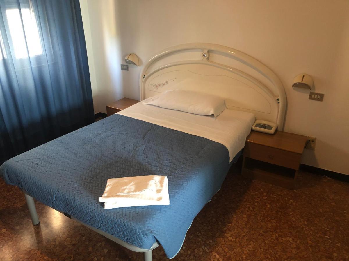 Hotel Miramare Savona Ngoại thất bức ảnh