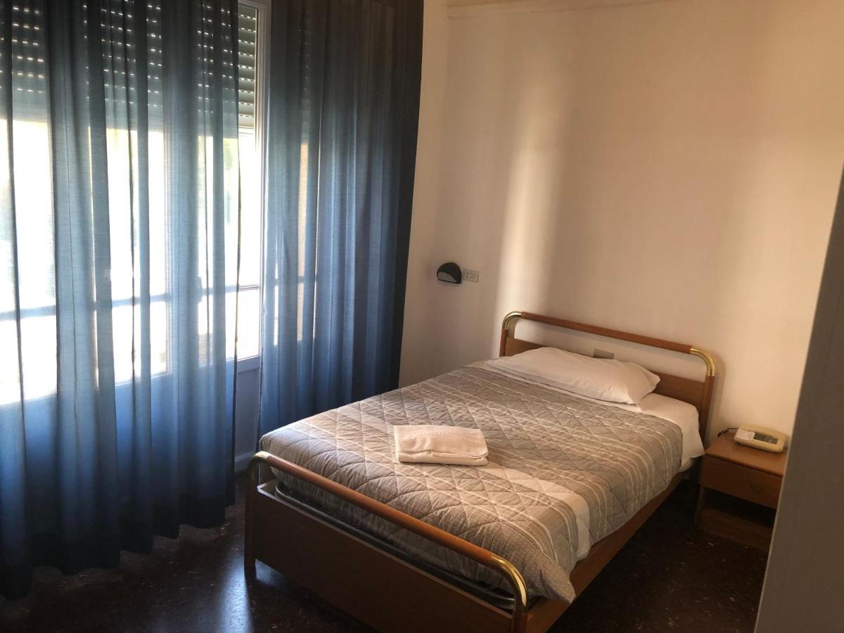 Hotel Miramare Savona Ngoại thất bức ảnh