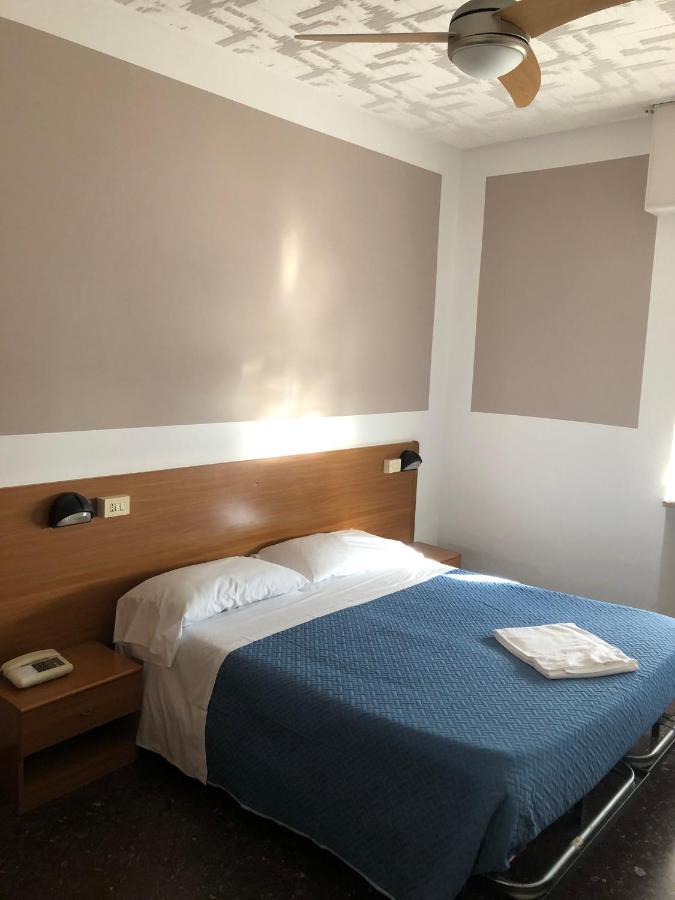 Hotel Miramare Savona Ngoại thất bức ảnh