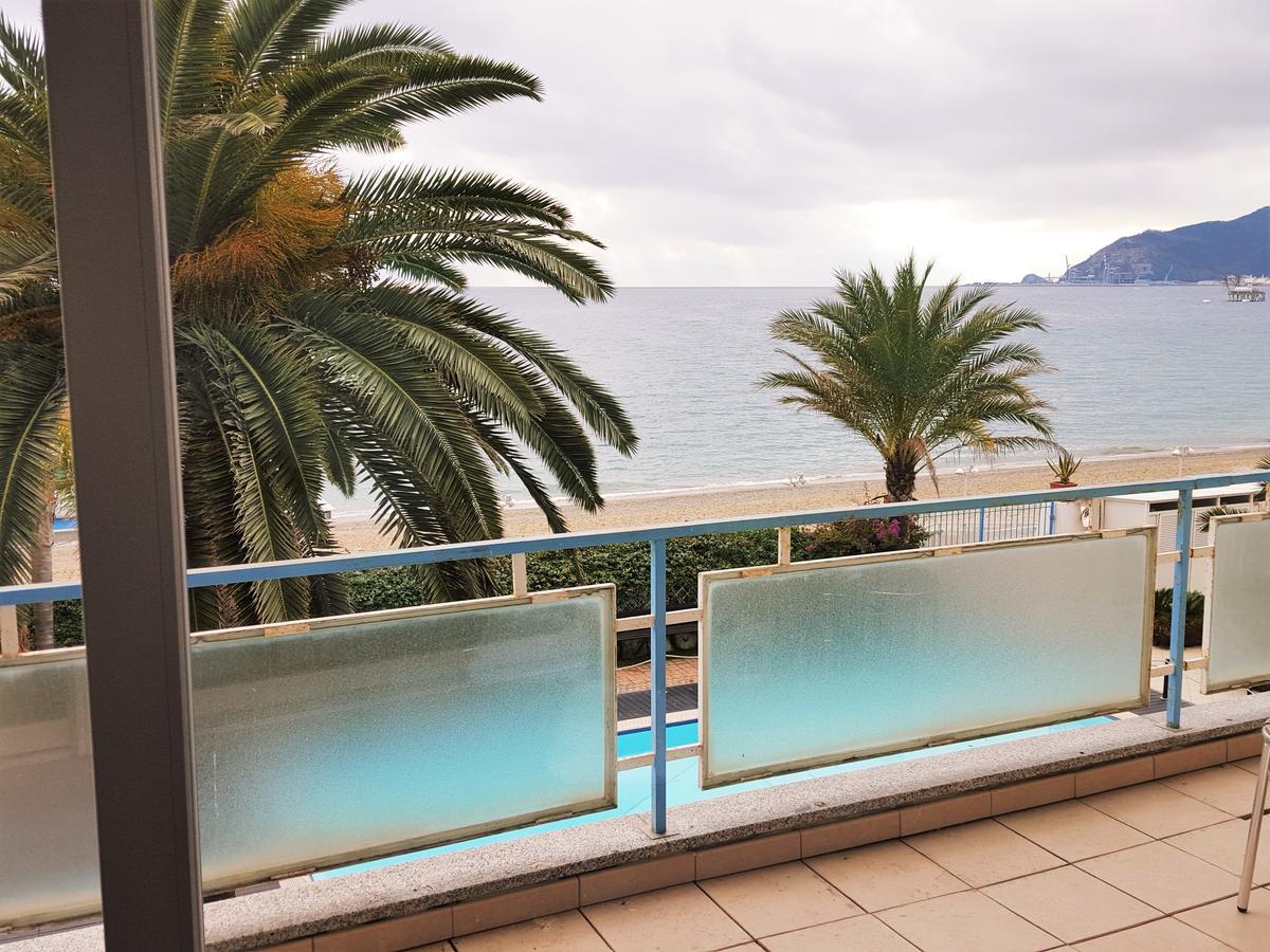 Hotel Miramare Savona Ngoại thất bức ảnh